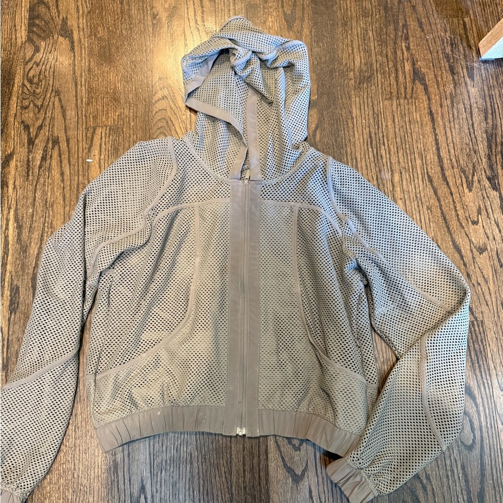 Mesh Zip-Up LuluLemon Hoodie in Taupe/Green